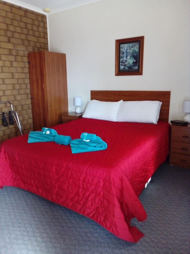 Airport Whyalla Motel Bagian luar foto