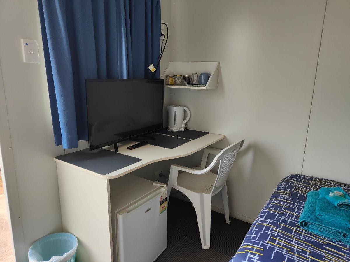 Airport Whyalla Motel Bagian luar foto